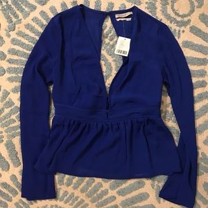 blue v neck long sleeve